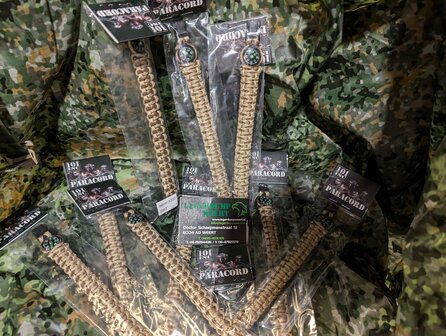 SURVIVAL ARMBAND