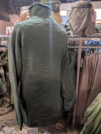 Origineel KL Bontje: vlamwerend fleece jack met wolmix, duimgaten en volledige teddy-voering. D&eacute; legendarische warme voe