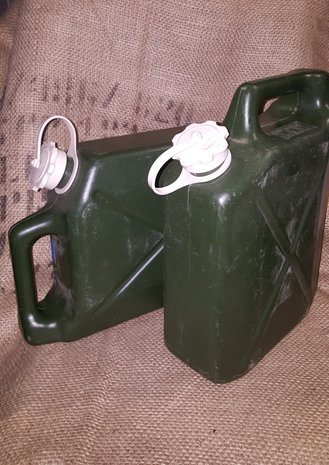 Leger jerrycan 