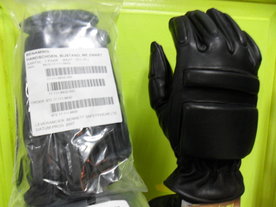 Handschoenen, ME zwart KMAR ( lang model ) Maat S